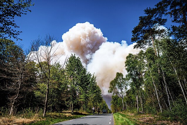 Nyderlandų kariuomenės mokymų stovykloje kilo didžiulis gaisras