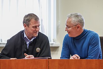 Šiaulių korupcijos byla. Teisiamasis Danielis Krinickis ir advokatas Mindaugas Dūda