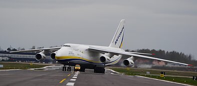  Antonov An-124.