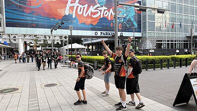 Iki šeštadienio Jungtinėse Amerikos Valstijose, Hiustone, vyksiančiame Pasaulio robotikos čempionate Lietuvai atstovaus net trys robotikos komandos. 