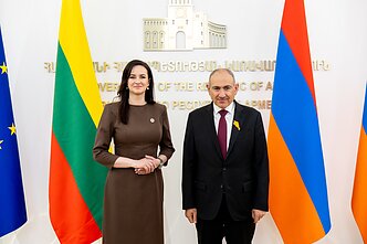 Inga Ruginienė ir Nikolas Pašinianas
