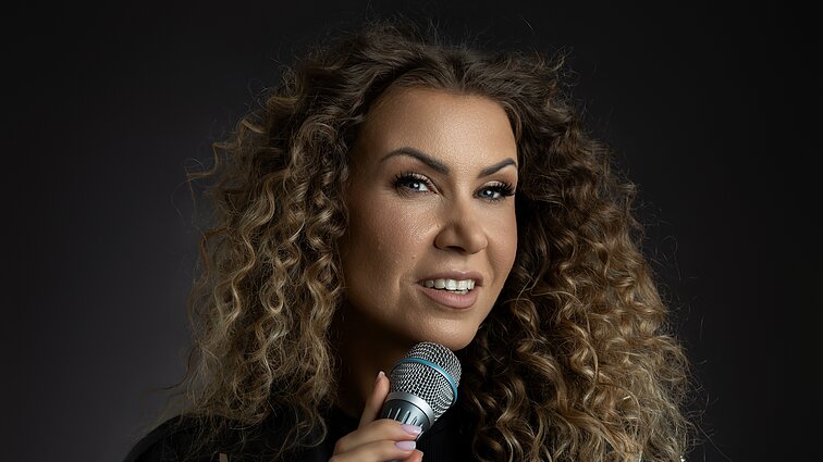 Indrė Launikonytė