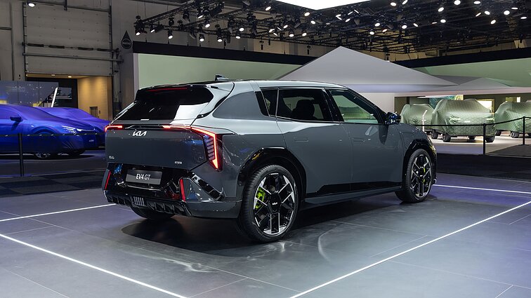 „Kia EV4“