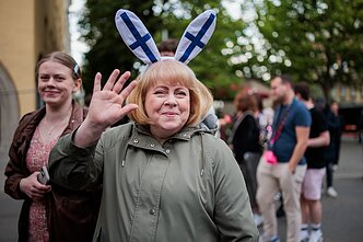 Eurovizinės arenos prieigose – išsipuošę gerbėjai 