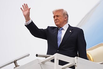 Donaldas Trumpas išvyksta iš Kinijos