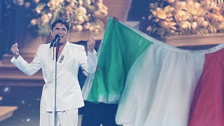 Eurovizija 2026. Finalas. Italija. Sal Da Vinci – „Per Sempre Sì“