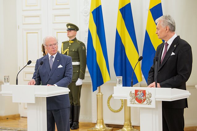 Švedijos karalius Karlas XVI Gustavas ir Gitanas Nausėda