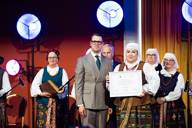 Gyvojo paveldo iškilmės: Vilniaus rotušėje pristatytos sąvadą papildžiusios tradicijos