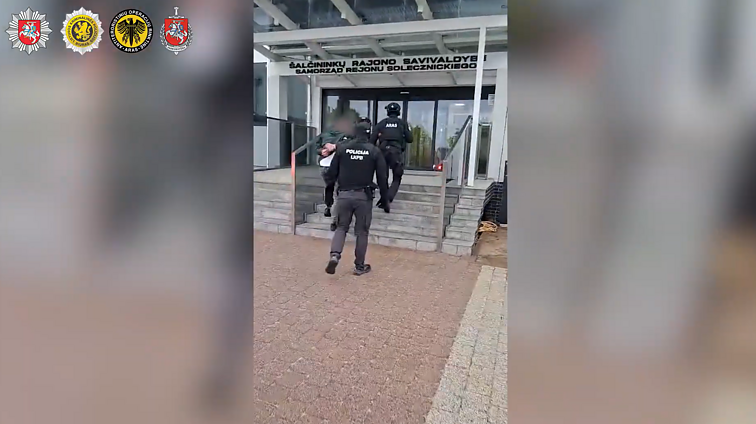 Dėl kontrabandos balionais sulaikyti 27 žmonės, tarp jų – 13 policininkų ir pasieniečių