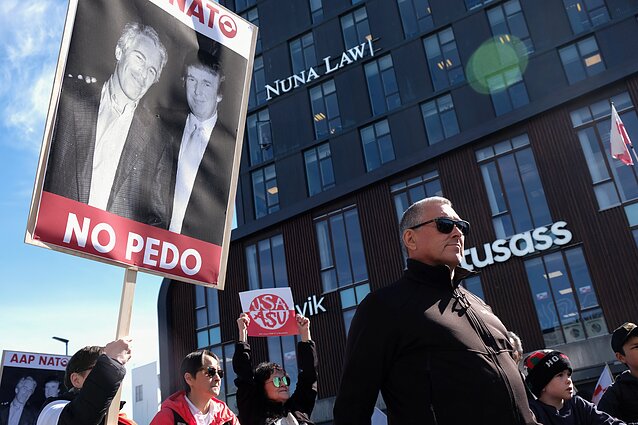 Grenlandiečiai surengė protestą prie naujo JAV konsulato biuro