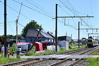 Belgijoje traukinys rėžėsi į mokyklinį autobusą
