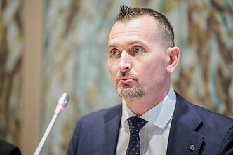 Andrius Varnelis Andrius Varnelis