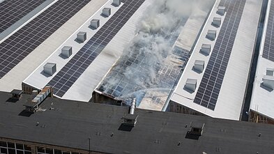 Gaisras Panevėžio „Lino“ įmonėje: užsidegė saulės elektrinės moduliai