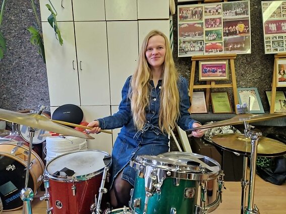 Su vyru britu Mantė užutėkį surado ten, kur augina vištyčių, ožkyčių, muzikuoja kapelose, kur skamba „Nirvana“