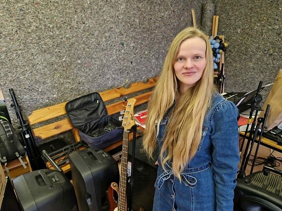 Su vyru britu Mantė užutėkį surado ten, kur augina vištyčių, ožkyčių, muzikuoja kapelose, kur skamba „Nirvana“