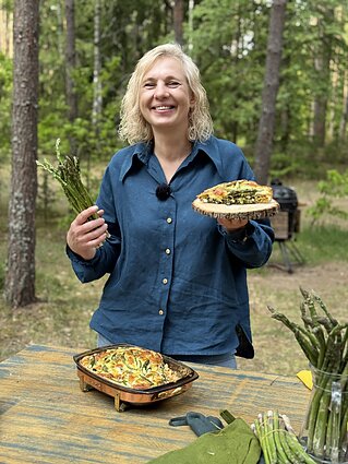 Vilnietė muzikos mokytoja Enrika Karvelienė tapo smidrų ūkininke 