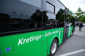 Į Kretingos rajono gatves išrieda 10 naujų elektrinių autobusų