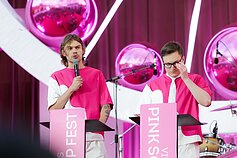 Šaltibarščių festivalis sostinėje prasidėjo grandioziniu koncertu ir šaltibarščių teismu