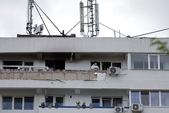 Į Rumunijos daugiaaukštį pataikė rusų dronas