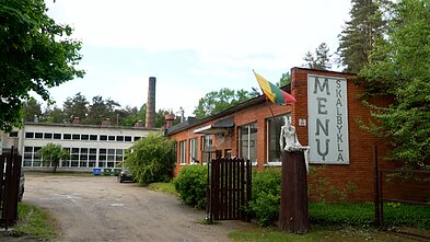 „Individualistų“ tapyba Naujuosiuose Valkininkuose