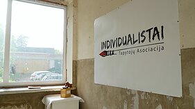 „Individualistų“ tapyba Naujuosiuose Valkininkuose
