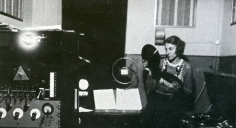 Joanna Piekarska, Vilniaus radijo diktorė, 1935 m. 
