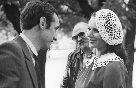 Priekyje Valentinas Masalskis ir Ina Kartašova. 1981 m. 