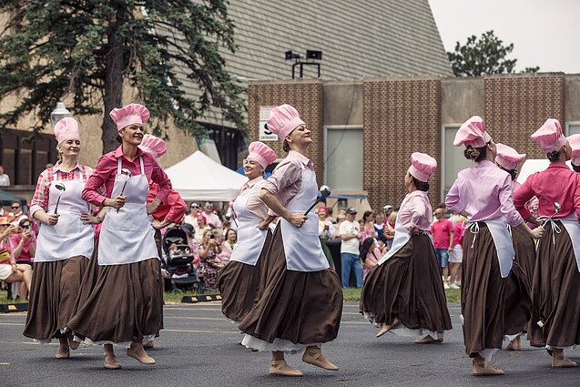 Šaltibarščių festivalis Čikagos priemiestyje Lemonte, Pasaulio lietuvių centre