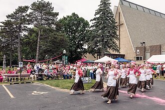 Šaltibarščių festivalis Čikagos priemiestyje Lemonte, Pasaulio lietuvių centre