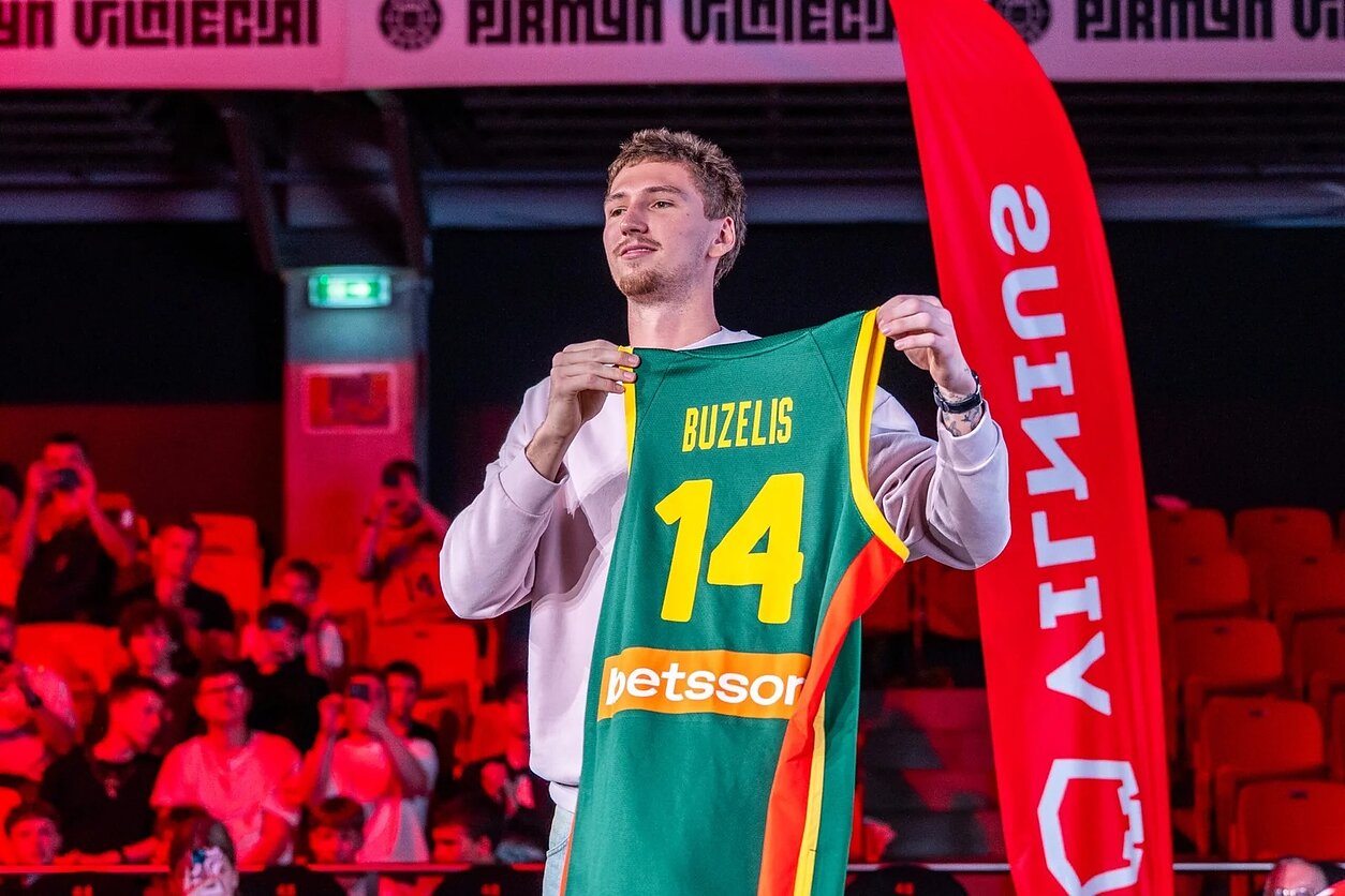 Matas Buzelis