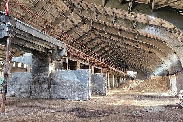 Greta Varėnos esančio krovinių terminalo sandėlis