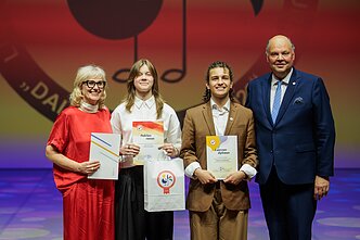 „Dainų dainelės“ laureatų apdovanojimų ceremonija