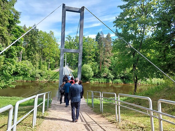 Kabantis tiltas per Šventąją; Anykščiai