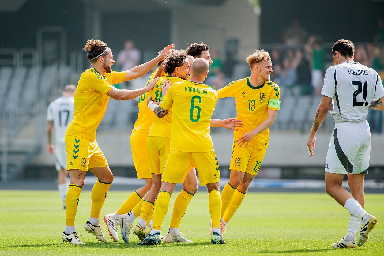 Lietuvos futbolo rinktinė. Baltijos taurės pusfinalis: Lietuva – Latvija