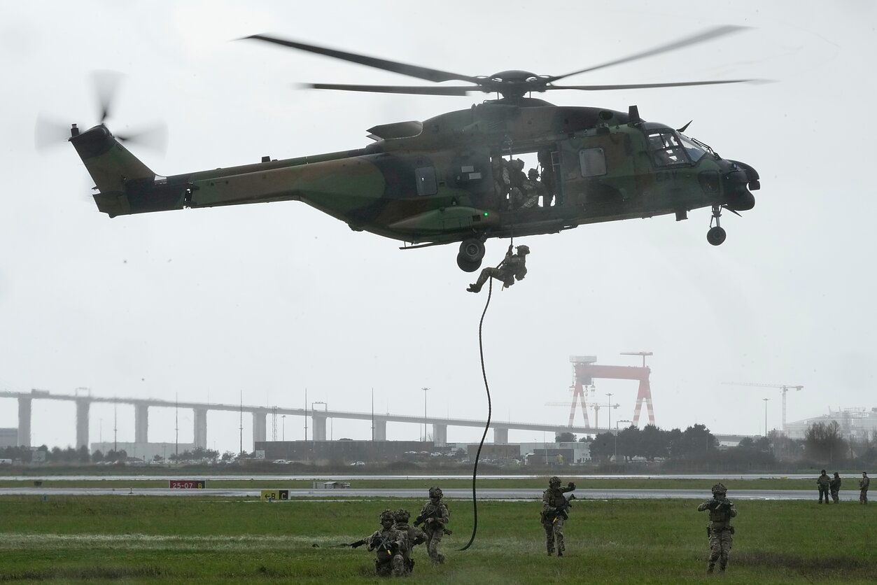 NATO kariai NATO kariai