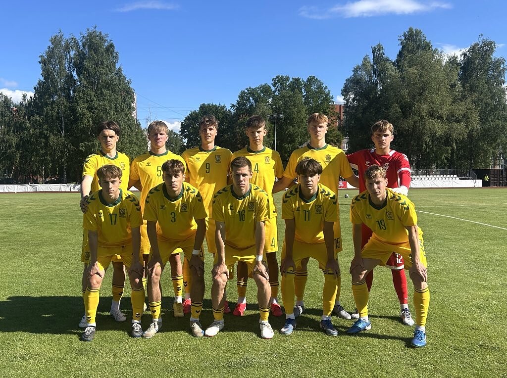 Vaikinų U19 futbolo rinktinė pralaimėjo Estijos bendraamžiams
