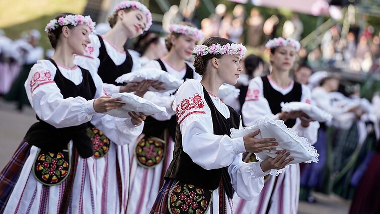 Klaipėdoje suskambo Vakarų Lietuvos dainų šventė: susibūrė kolektyvai iš visos šalies