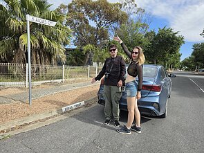 Akimirka iš Aistės ir Augustino Žemaičių kelionės po lietuviškas vietas Australijoje