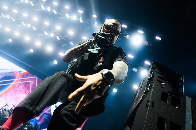 „Black Eyed Peas“ koncerto akimirka