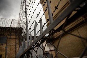 „Darnu Group“ įmonės ir Kalėjimų tarnybos ginčas dėl Šiaulių kalėjimo neišbrenda iš teismų