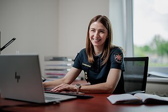 Erika Laurinėnienė – pirmoji Lietuvoje moteris, vadovaujanti priešgaisrinei gelbėjimo tarnybai