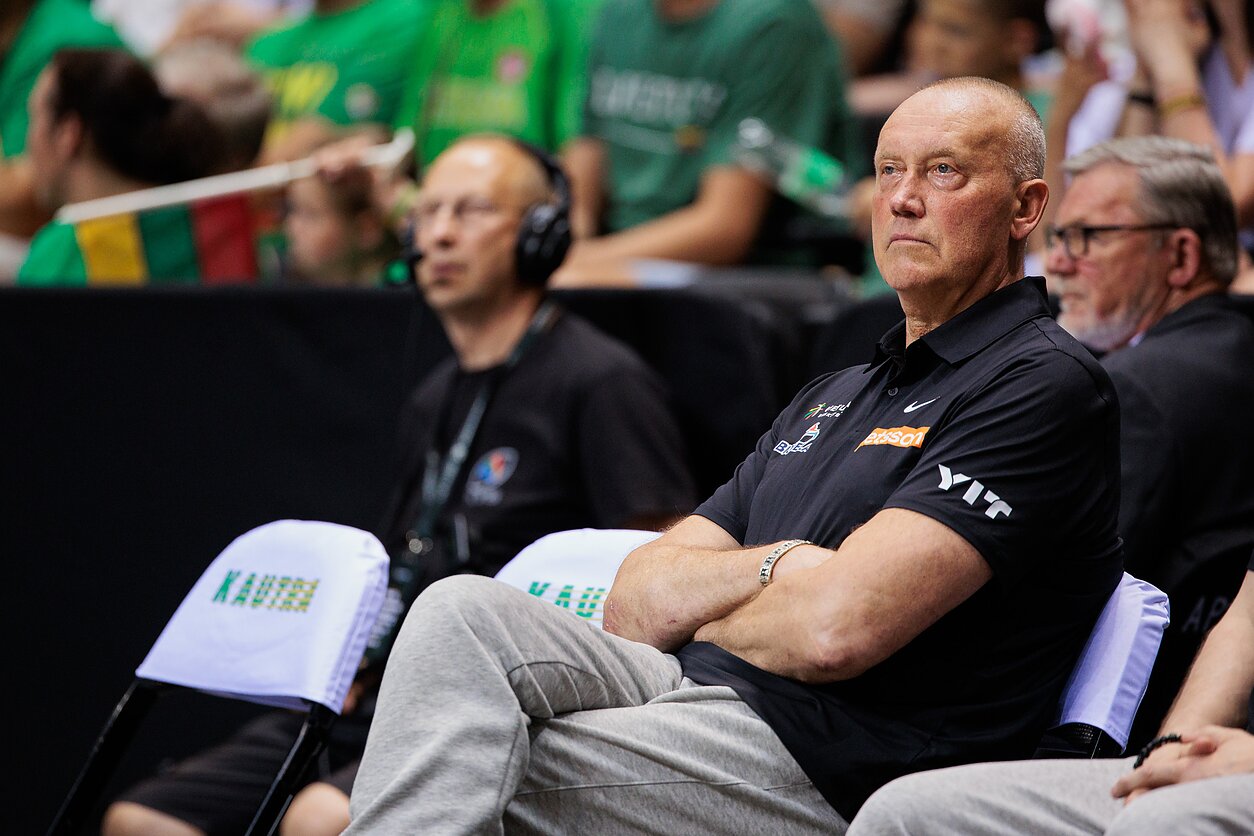 Rimas Kurtinaitis. Kontrolinės rungtynės: Lietuva – Ukraina Rimas Kurtinaitis. Kontrolinės rungtynės: Lietuva – Ukraina