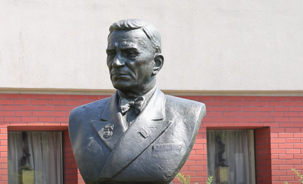 Paminklas Borisui Dauguviečiui Paminklas Borisui Dauguviečiui