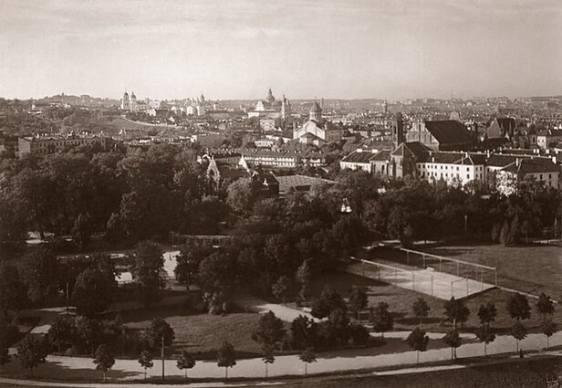 Bernardinų sodas ir Užupio panorama nuo Trijų Kryžių kalno, J. Bulhakas, 1915–1916 m., LNM