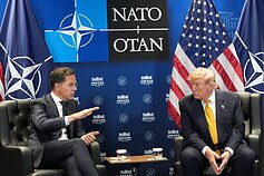 NATO viršūnių susitikimas. Markas Rutte ir Donaldas Trumpas NATO viršūnių susitikimas. Markas Rutte ir Donaldas Trumpas