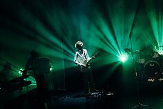 Muzikinio šou „Kabaretas tarp girnų“ akimirka