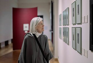 Barbara Kasten