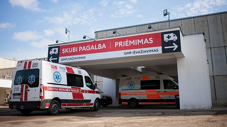 Naktį sūnui ėmė tinti liežuvis: Palangos ligoninėje išgirdo tik „važiuokite į Klaipėdą“ Naktį sūnui ėmė tinti liežuvis: Palangos ligoninėje išgirdo tik „važiuokite į Klaipėdą“