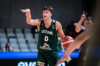 Mantas Juzėnas