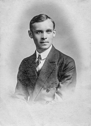 Jonas Mikėnas Jonas Mikėnas